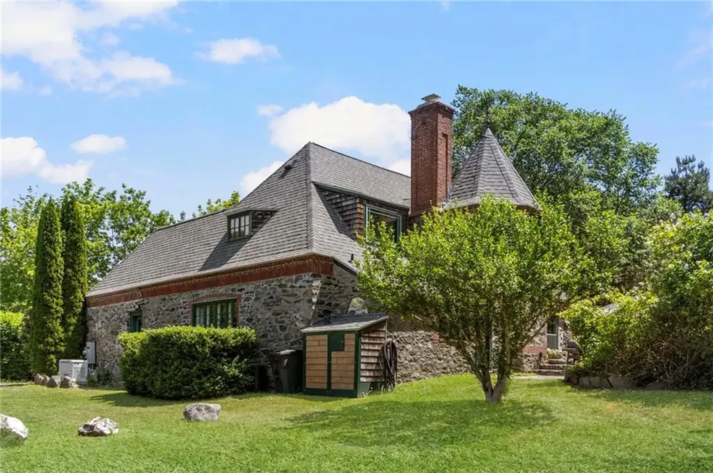 345 Highland Drive Jamestown RI 02835