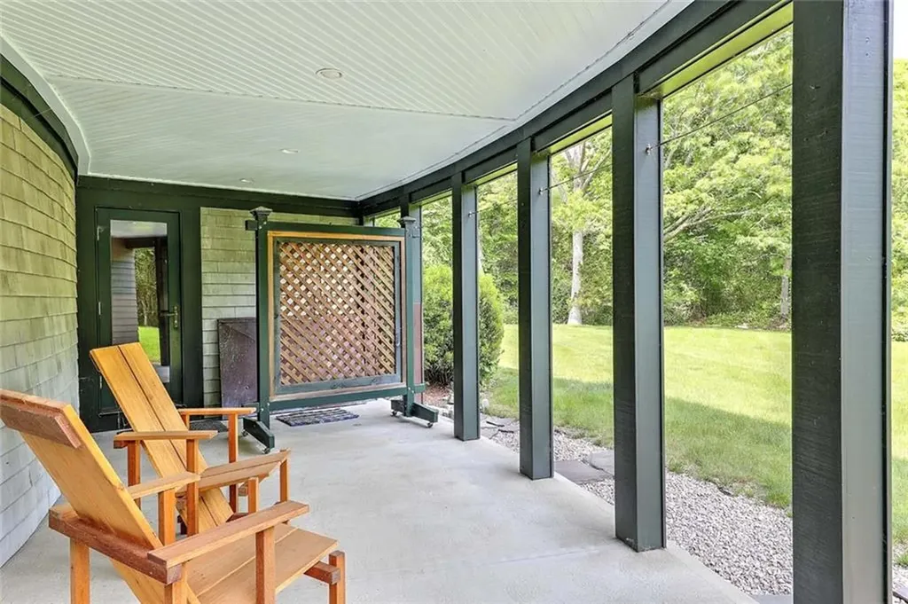 13 No Bottom Ridge Westerly RI 02891