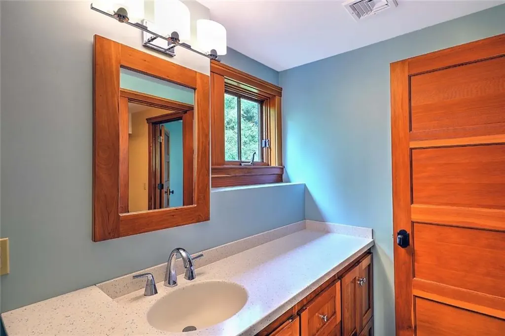13 No Bottom Ridge Westerly RI 02891