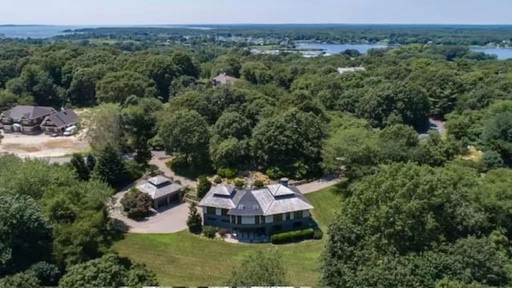 13 No Bottom Ridge Westerly RI 02891