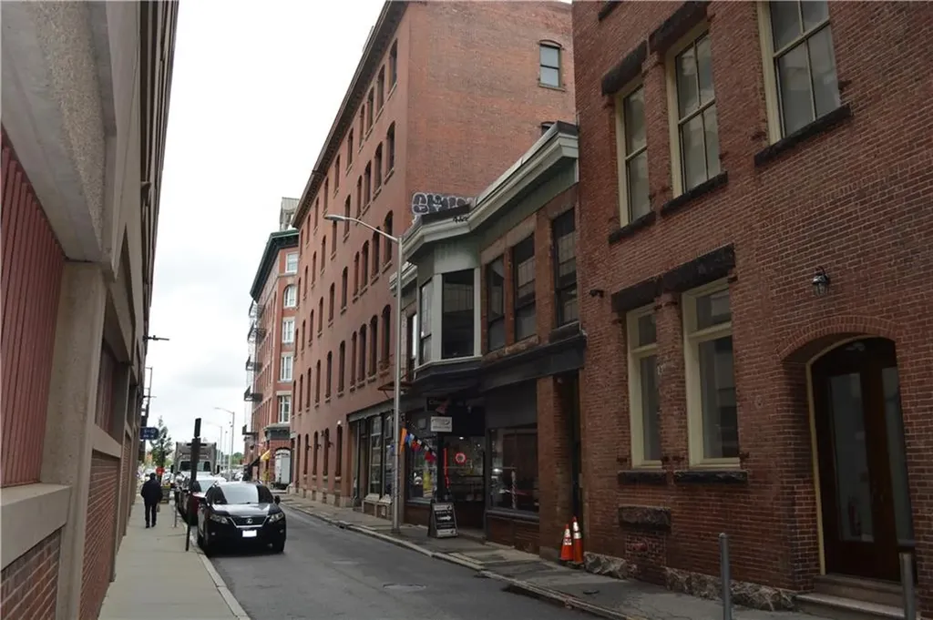 11 17 Peck Street Providence RI 02903