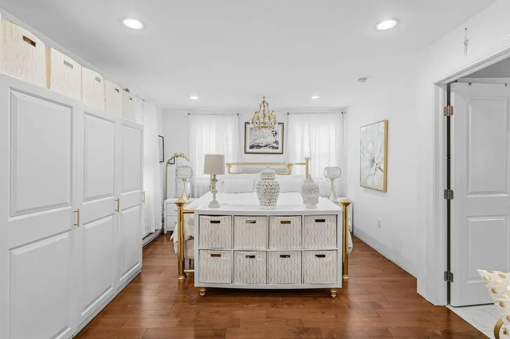 102 Sayles Avenue Warwick RI 02889