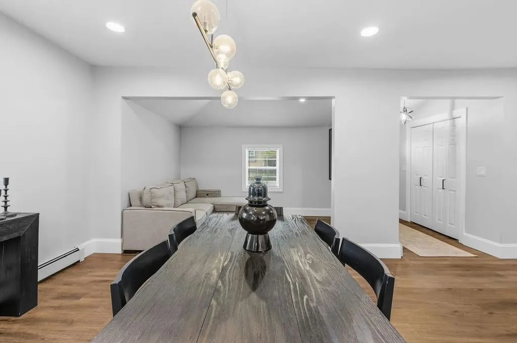 102 Sayles Avenue Warwick RI 02889