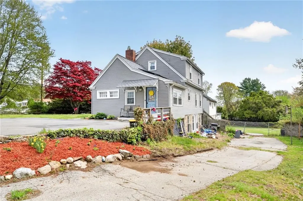 177 Cowesett Avenue West Warwick RI 02893