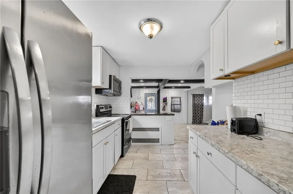 177 Cowesett Avenue West Warwick RI 02893