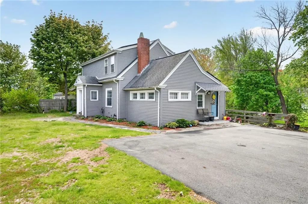 177 Cowesett Avenue West Warwick RI 02893