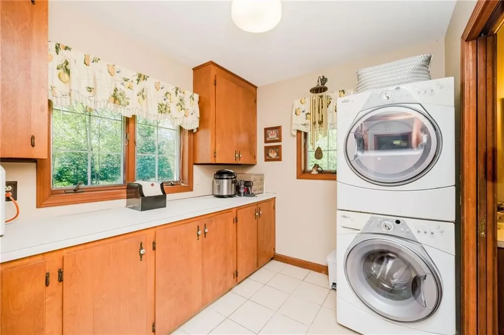 191 Fairway Drive Seekonk MA 02771