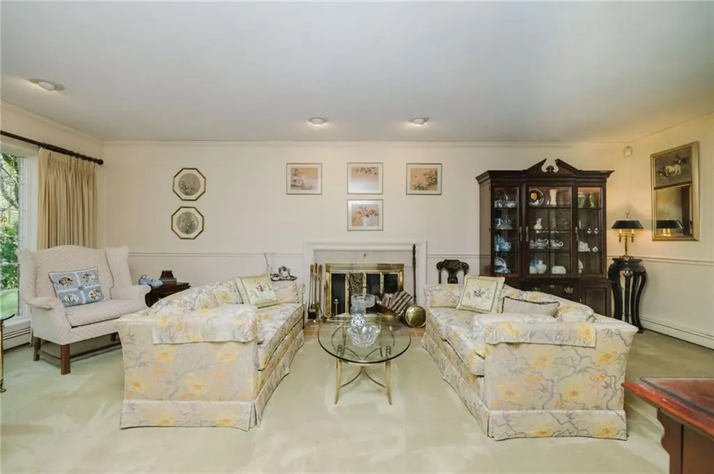 191 Fairway Drive Seekonk MA 02771