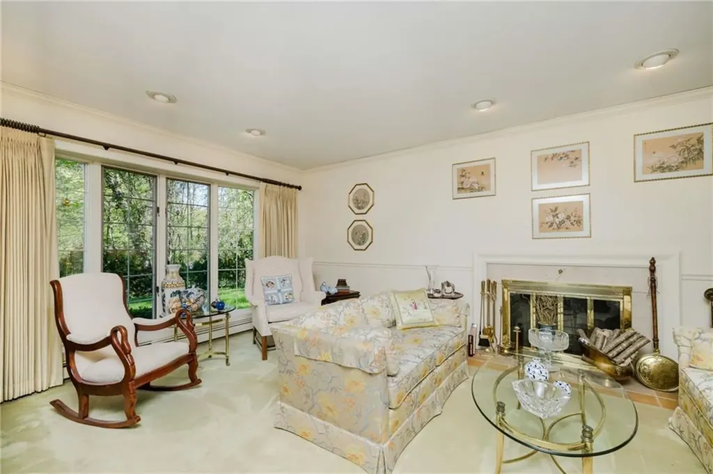 191 Fairway Drive Seekonk MA 02771