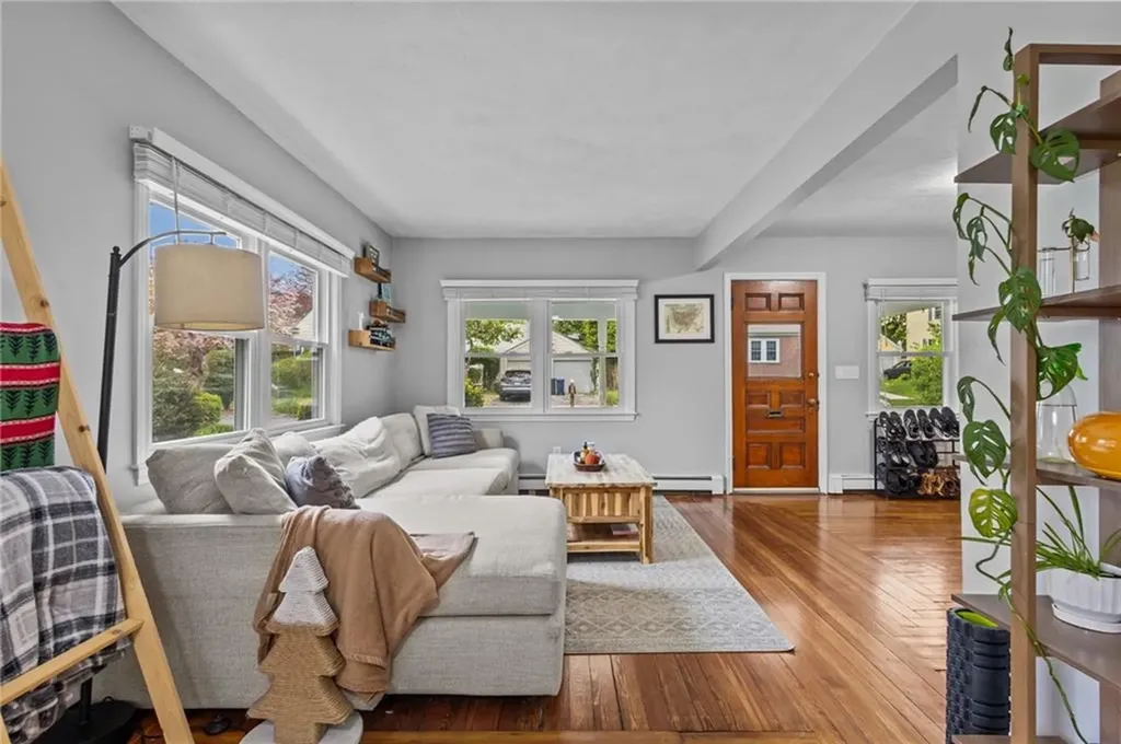96 Abbey Avenue Warwick RI 02888
