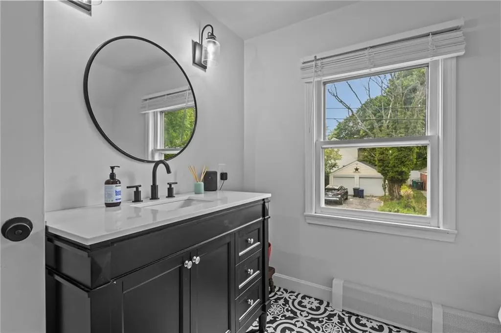 96 Abbey Avenue Warwick RI 02888