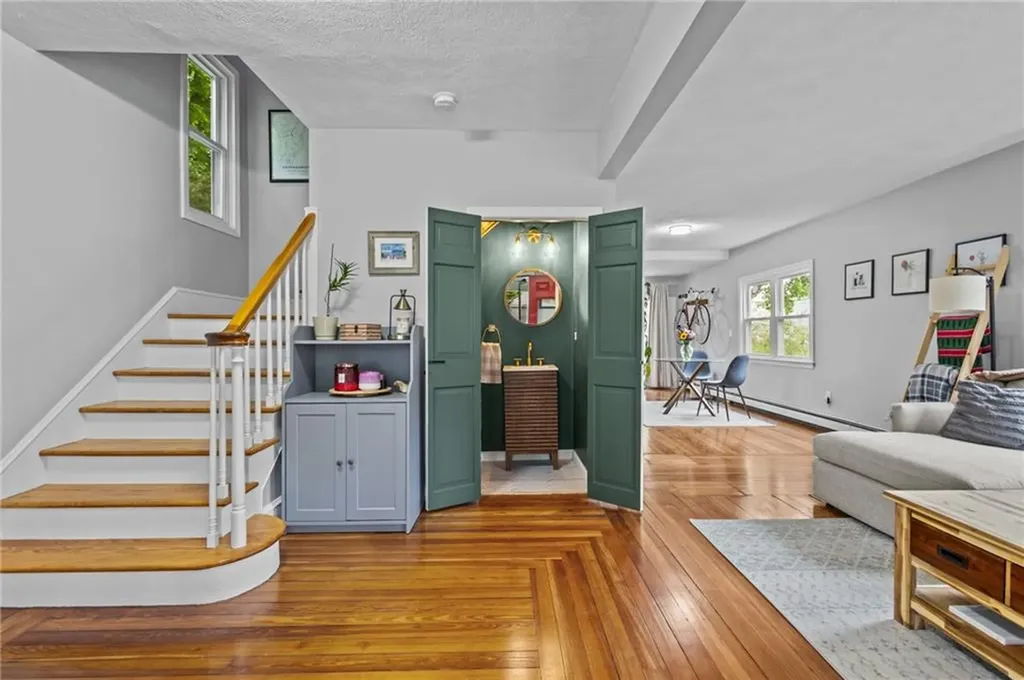 96 Abbey Avenue Warwick RI 02888