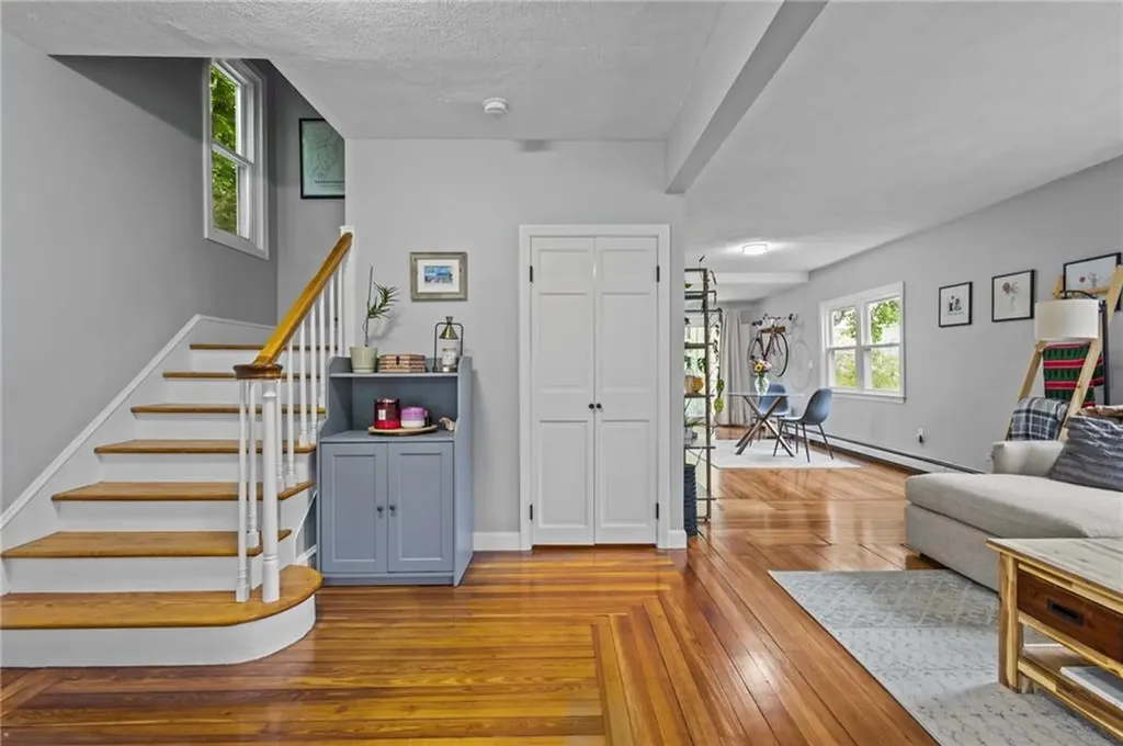 96 Abbey Avenue Warwick RI 02888