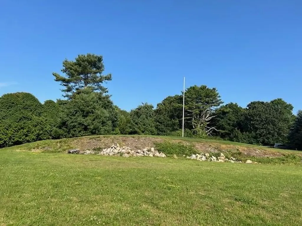 18 No Bottom Ridge Westerly RI 02891