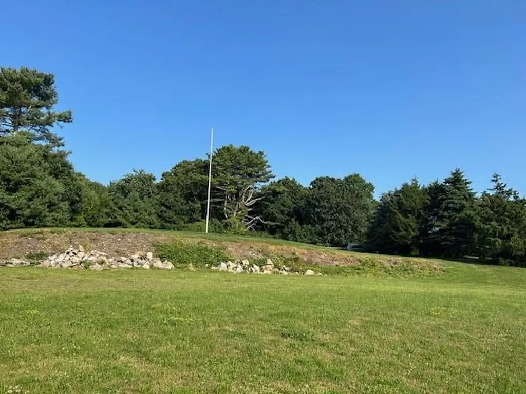 18 No Bottom Ridge Westerly RI 02891