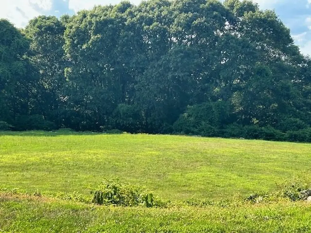 18 No Bottom Ridge Westerly RI 02891