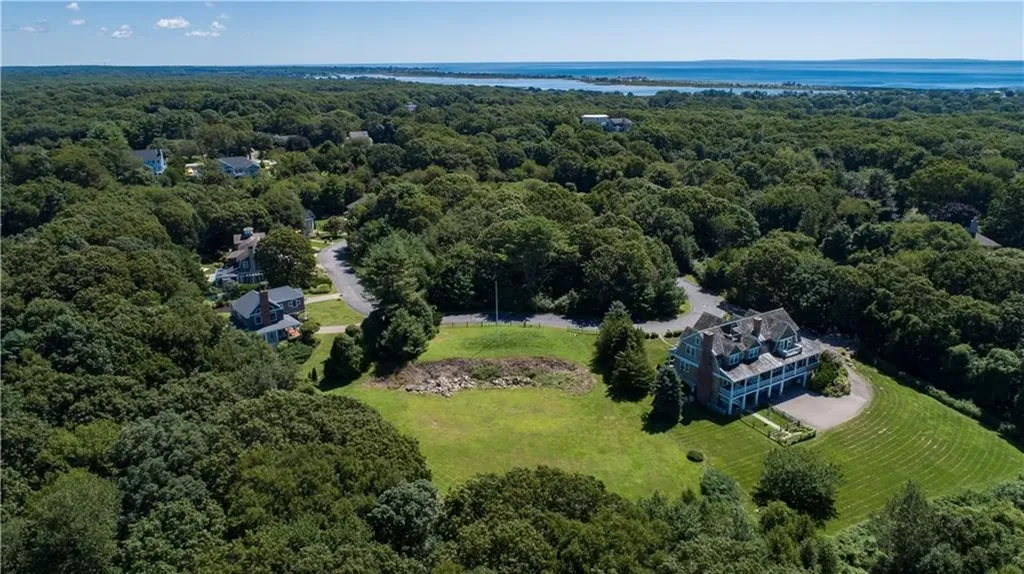 18 No Bottom Ridge Westerly RI 02891
