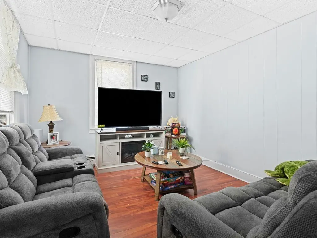 1428 Park Avenue Cranston RI 02920