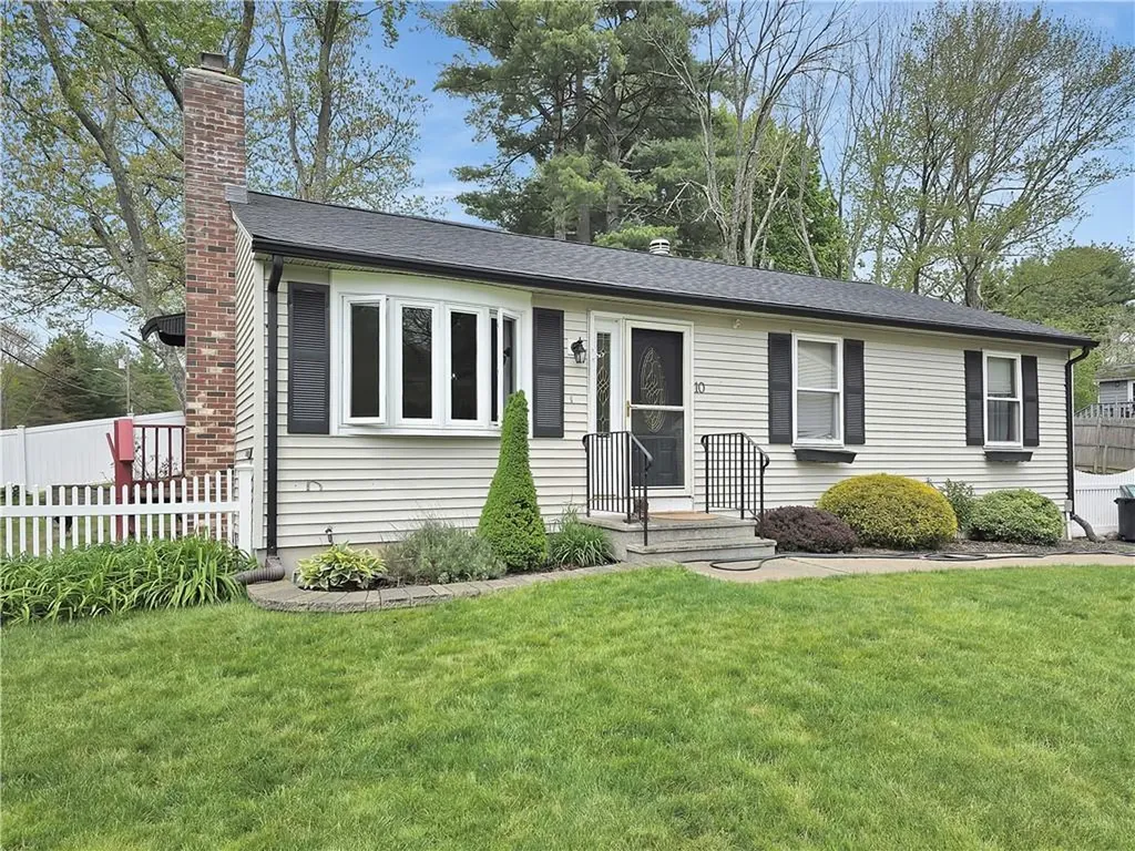 10 Chapel Street Burrillville RI 02830