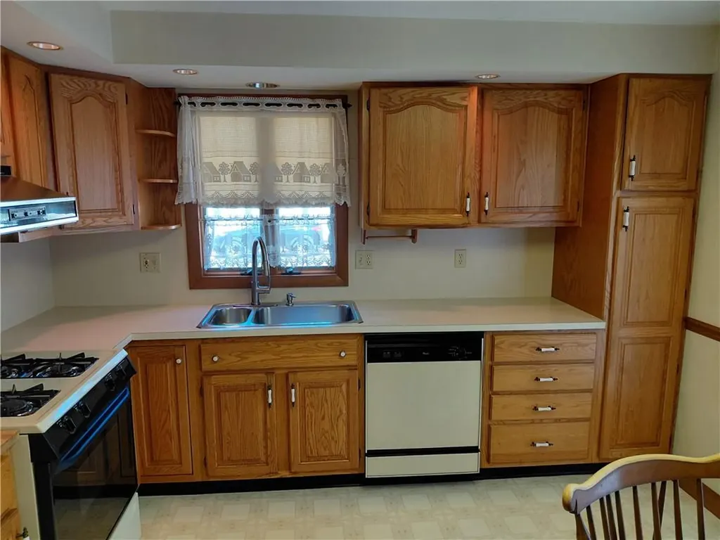 48 Jenks Street East Providence RI 02914