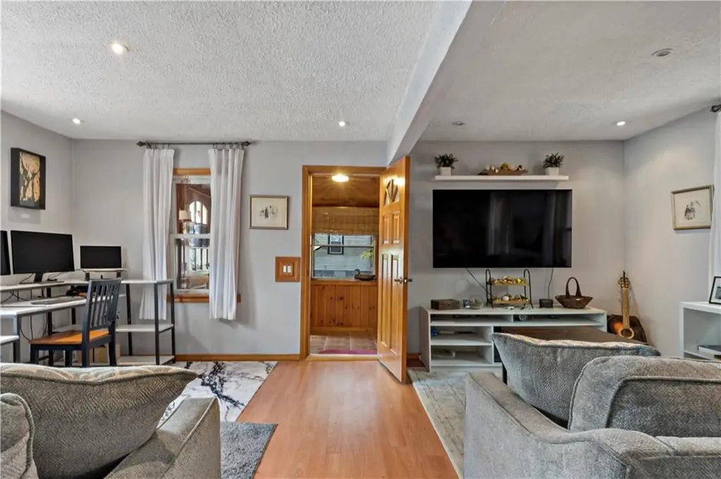 185 Ottawa Avenue Warwick RI 02889