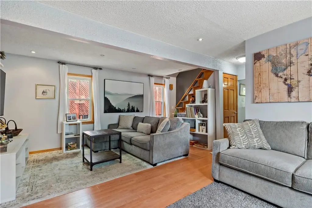 185 Ottawa Avenue Warwick RI 02889