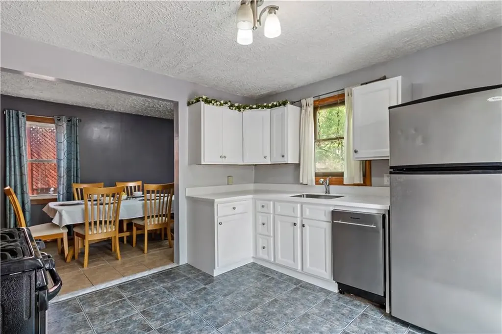 185 Ottawa Avenue Warwick RI 02889