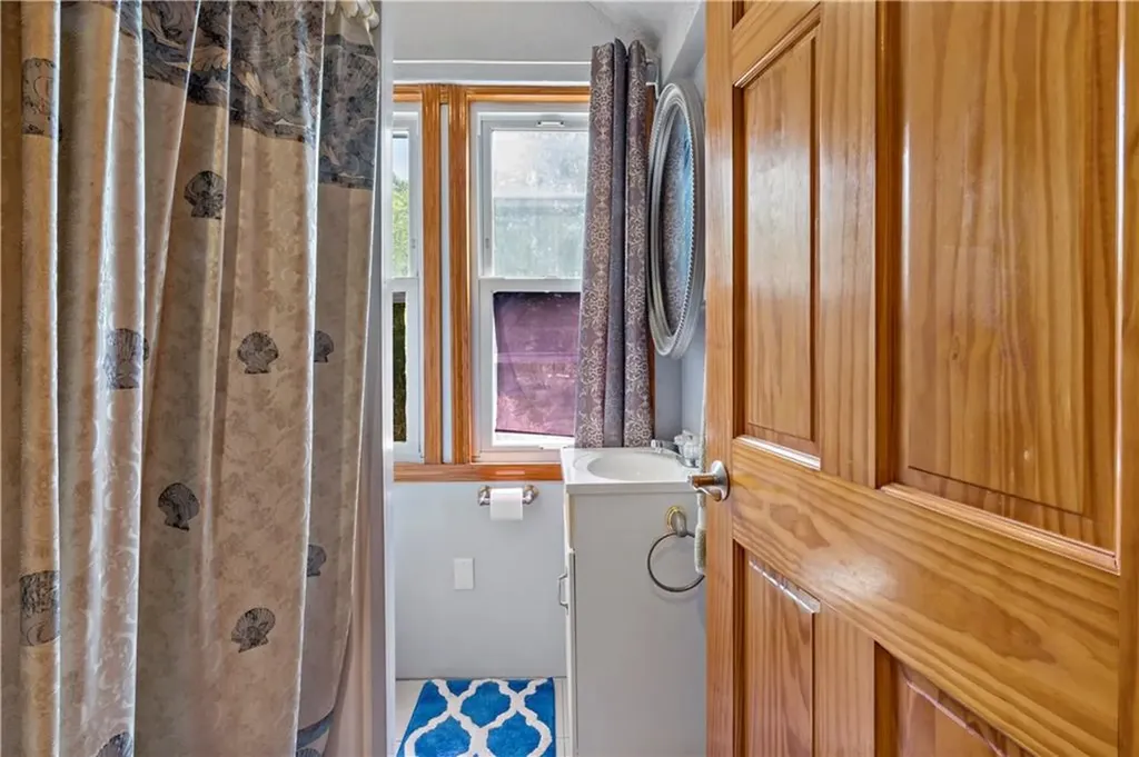 185 Ottawa Avenue Warwick RI 02889