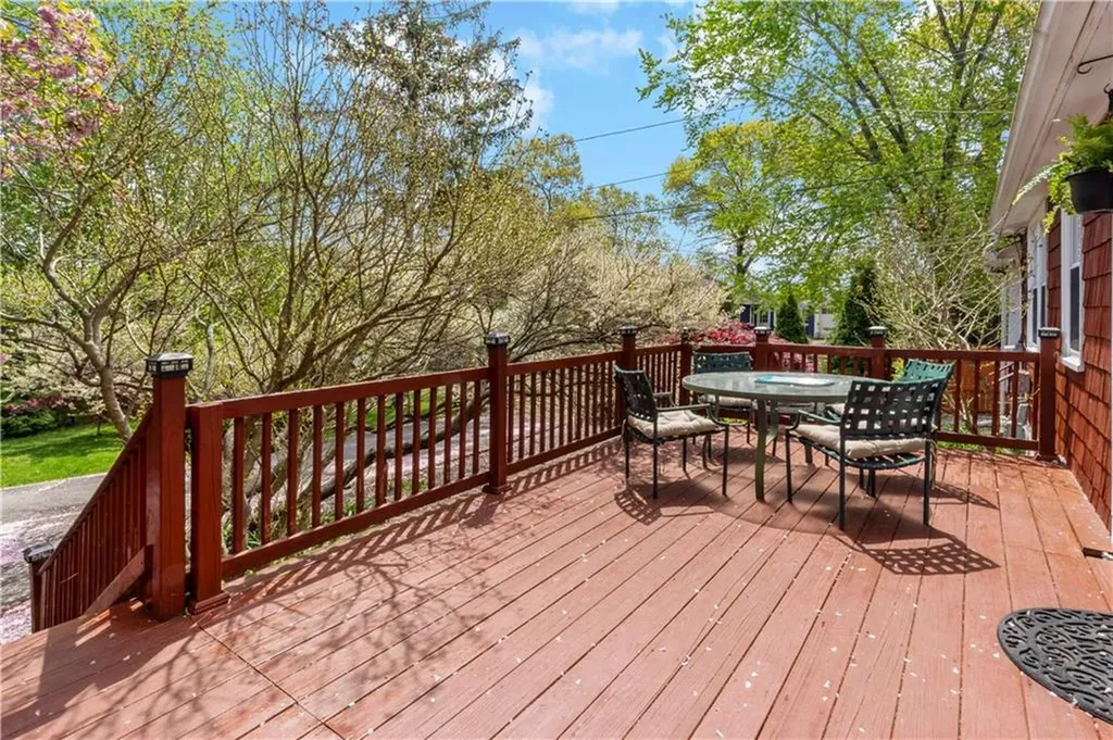 185 Ottawa Avenue Warwick RI 02889