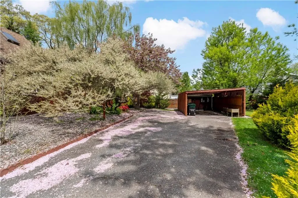 185 Ottawa Avenue Warwick RI 02889
