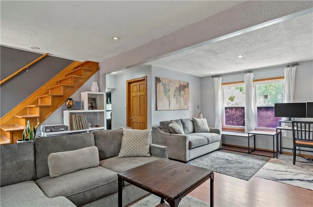185 Ottawa Avenue Warwick RI 02889