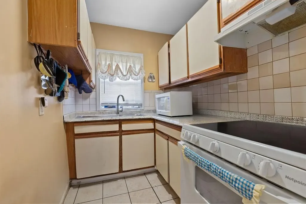 82 84 Webster Street Pawtucket RI 02861