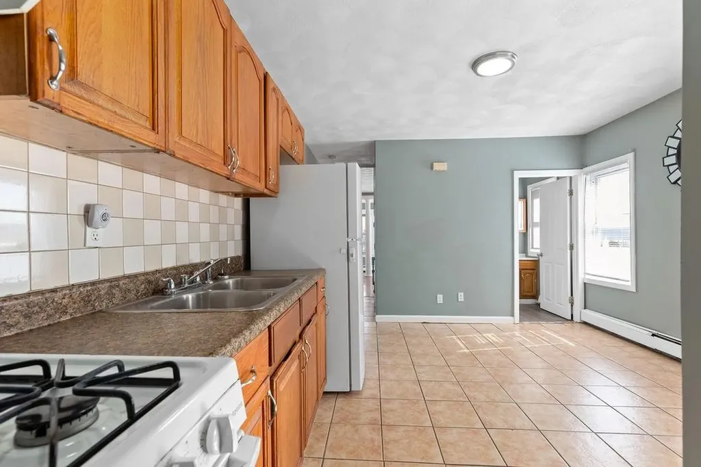 82 84 Webster Street Pawtucket RI 02861