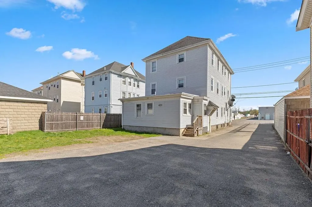 82 84 Webster Street Pawtucket RI 02861