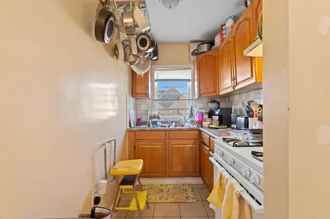 82 84 Webster Street Pawtucket RI 02861