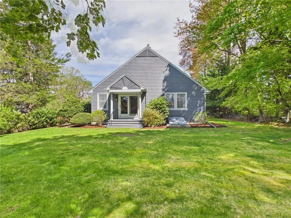 30 Forest Road W Bristol RI 02809