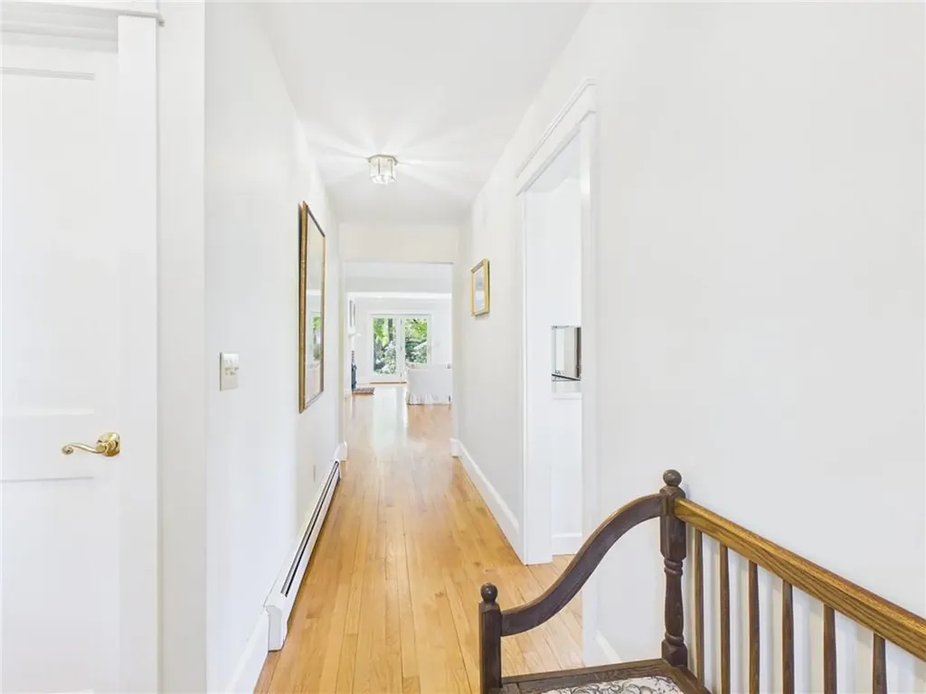 30 Forest Road W Bristol RI 02809