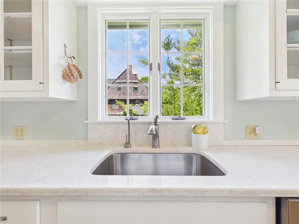 30 Forest Road W Bristol RI 02809
