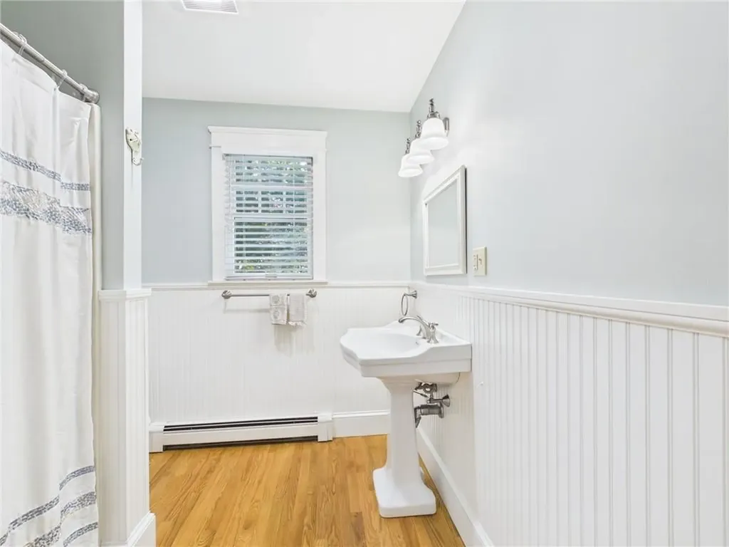 30 Forest Road W Bristol RI 02809