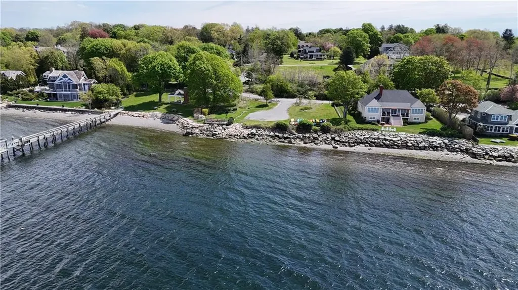 30 Forest Road W Bristol RI 02809