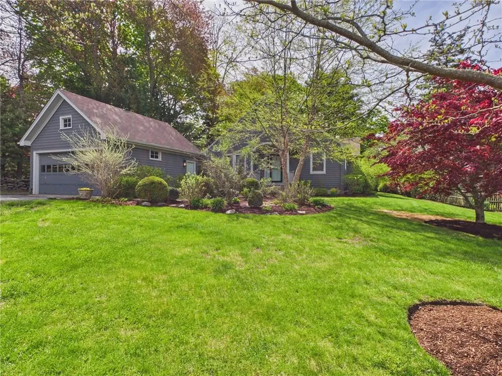 30 Forest Road W Bristol RI 02809