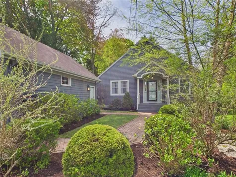 30 Forest Road W Bristol RI 02809