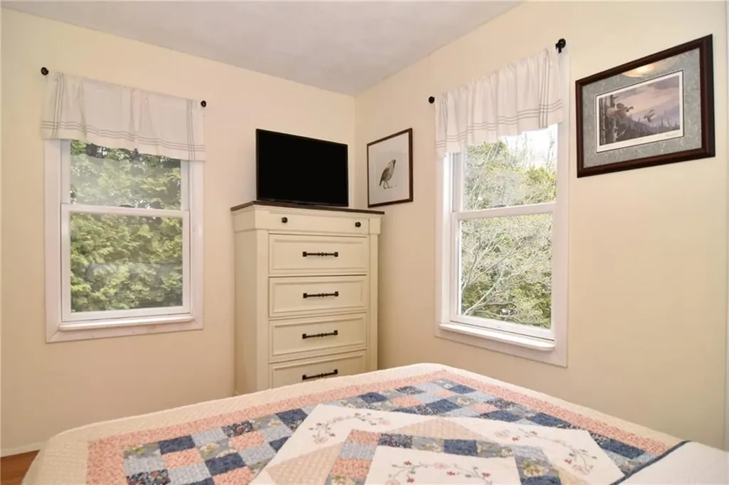 390 Pendar Road North Kingstown RI 02852