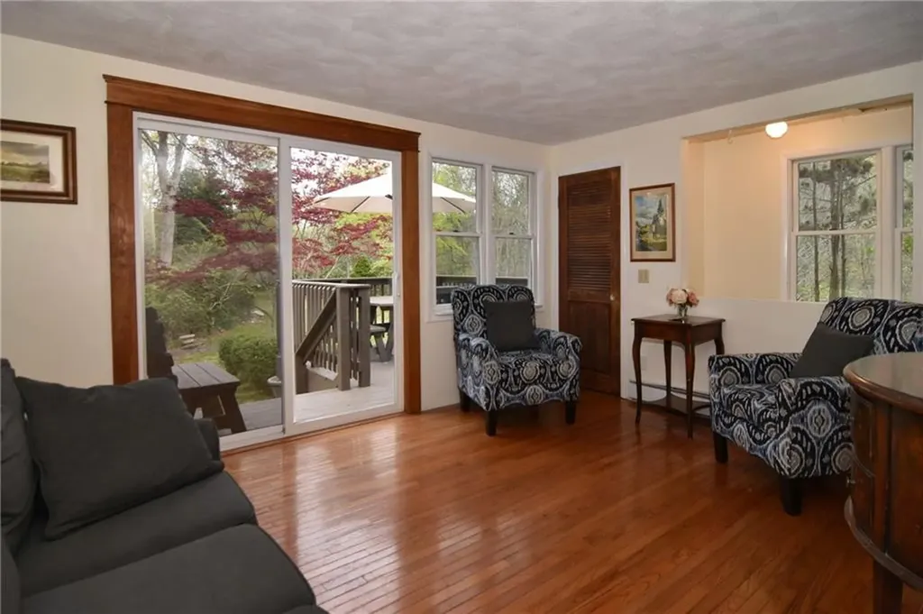 390 Pendar Road North Kingstown RI 02852