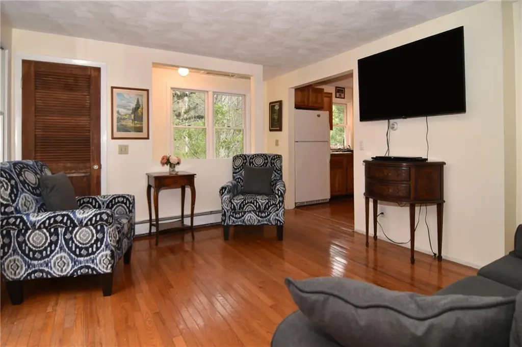 390 Pendar Road North Kingstown RI 02852
