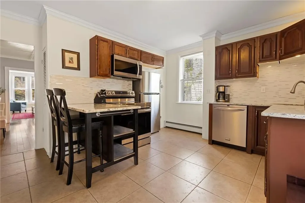 88 10th Street Providence RI 02906
