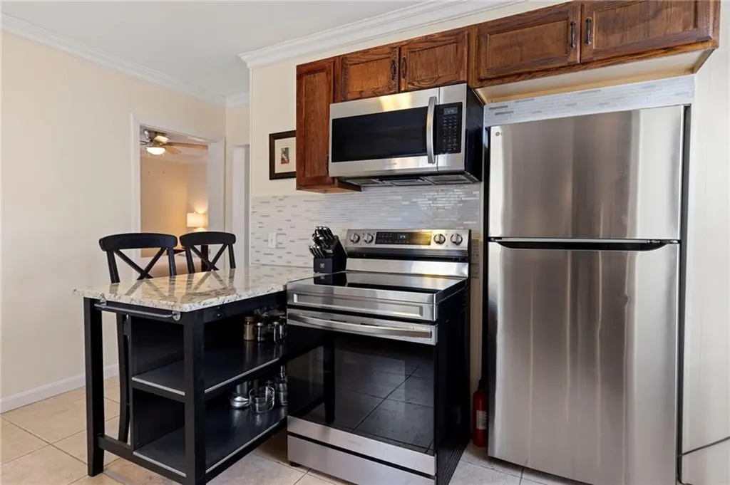 88 10th Street Providence RI 02906
