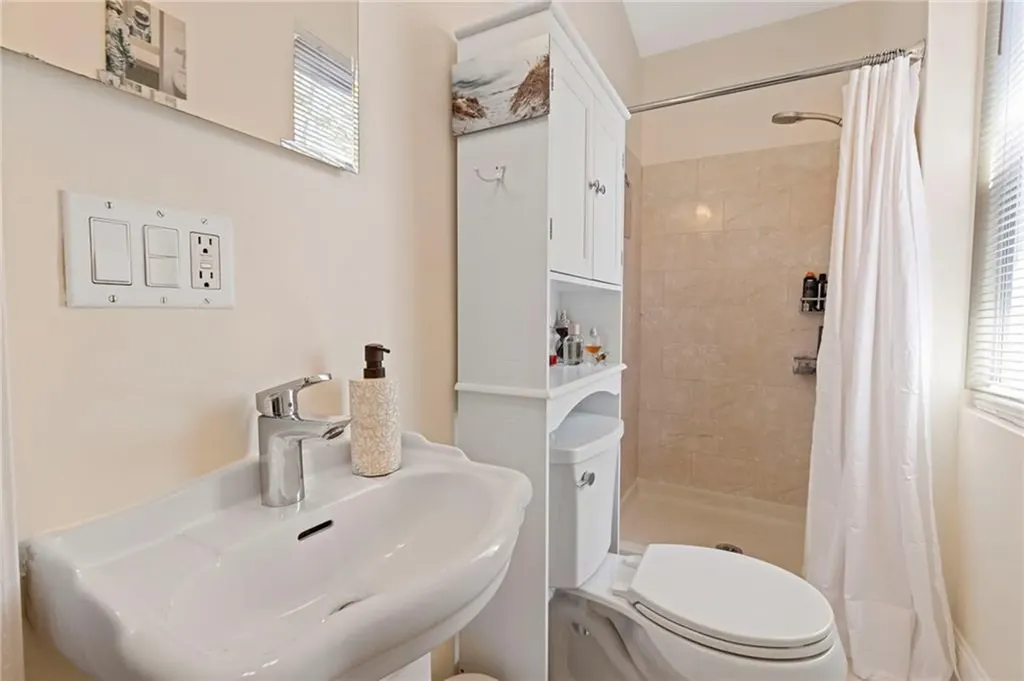 88 10th Street Providence RI 02906