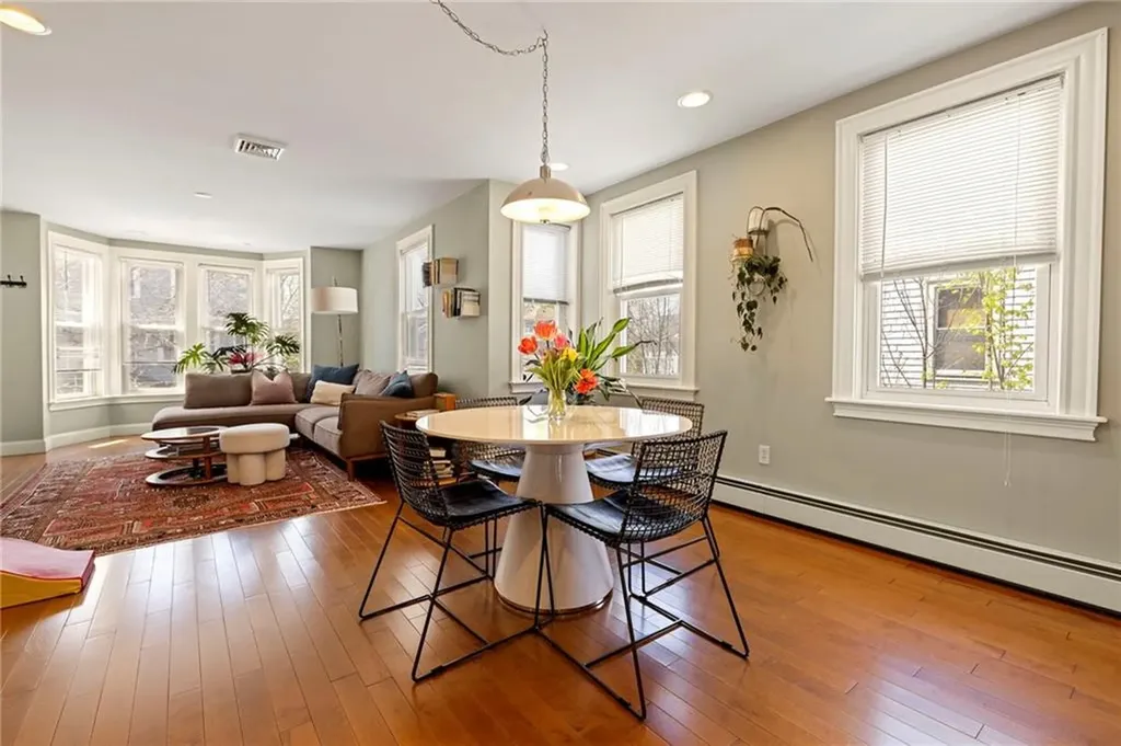 88 10th Street Providence RI 02906