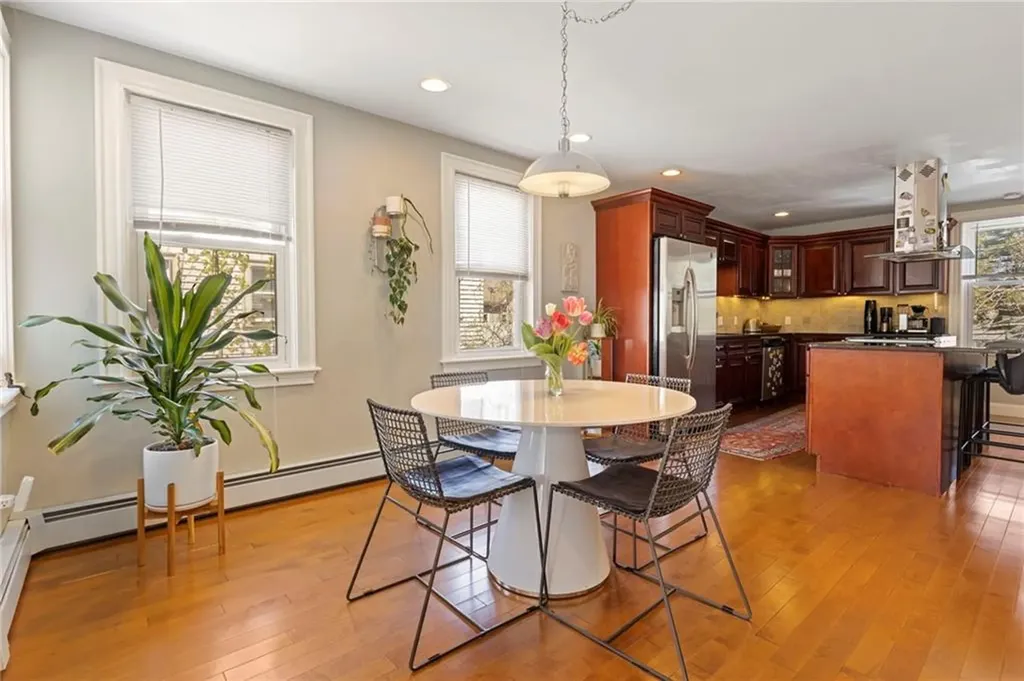 88 10th Street Providence RI 02906